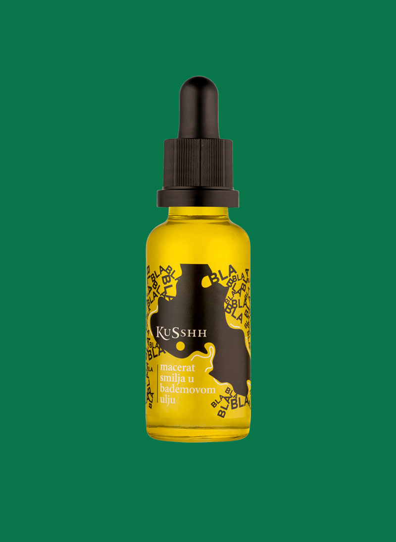 Immortelle macerate in almond oil